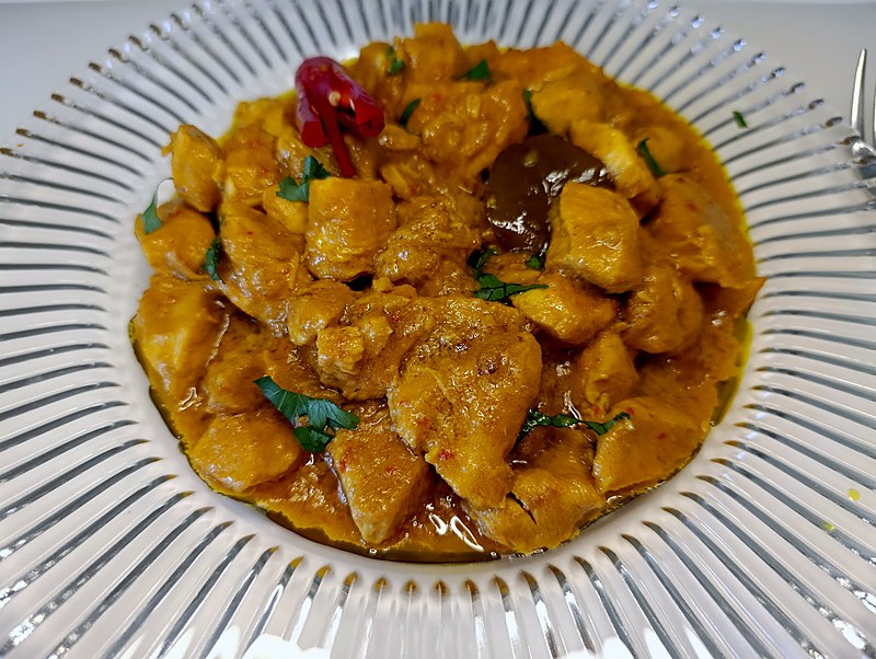 Gulai Ayam, curry de poulet indonésien, cuisine indonésienne à domicile en Gruyère