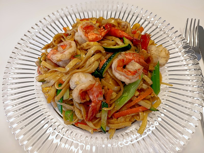 Bakmi Goreng aux crevettes, cuisine indonésienne à domicile en Gruyère