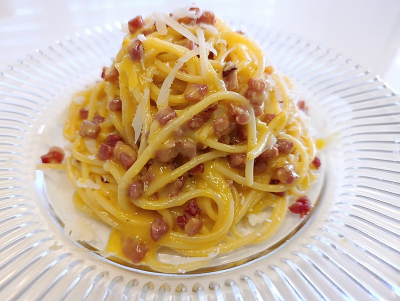 Spaghetti carbonara, cuisine italienne à domicile en Gruyère